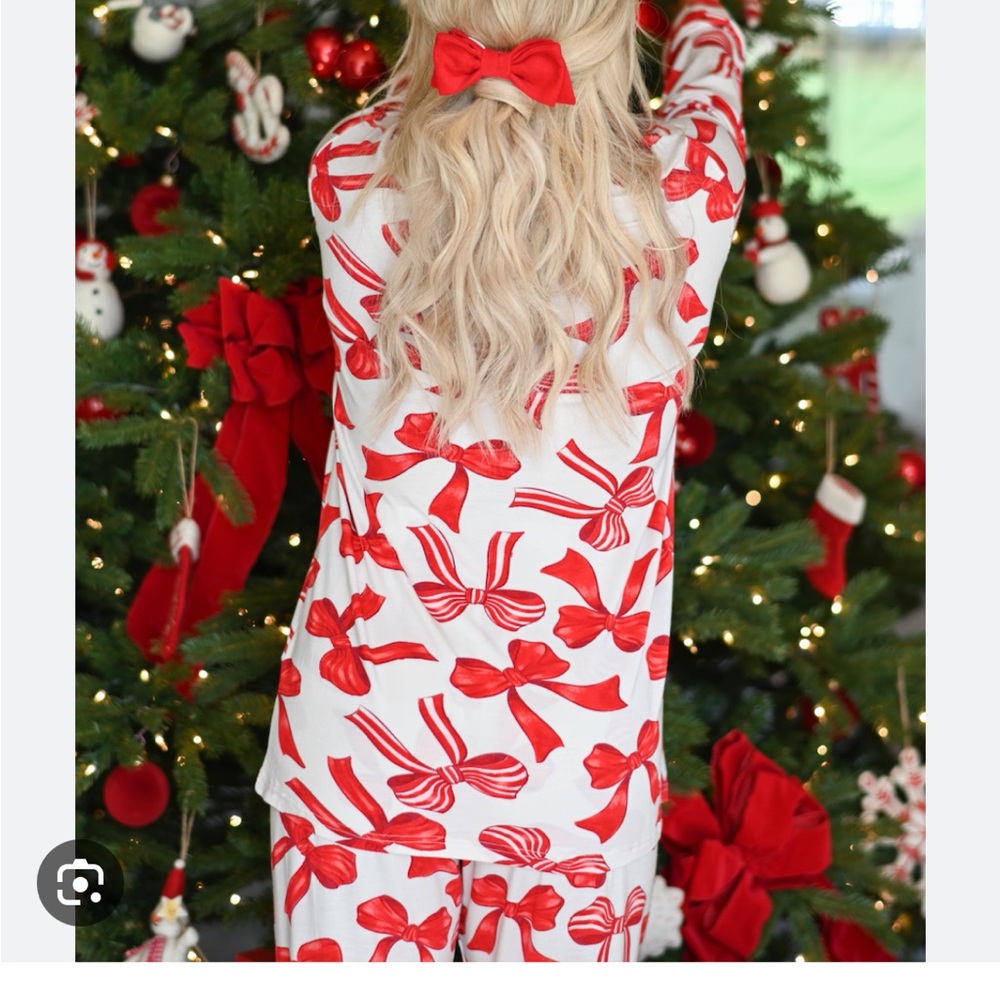 NWT Mallory Ervin In My Sundays Pajamas Red Bows Size Medium